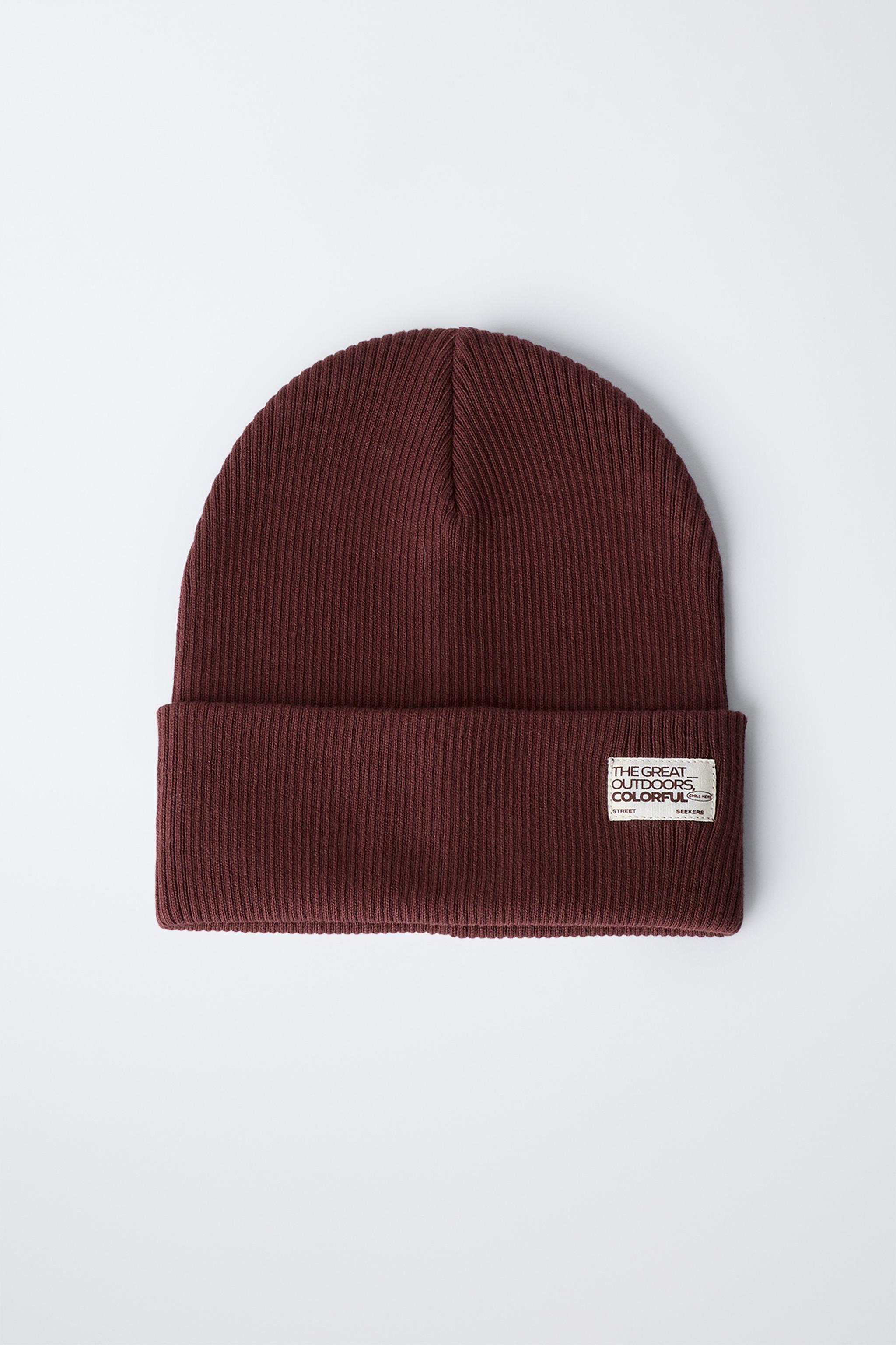 RIBBED KNIT HAT WITH LABEL